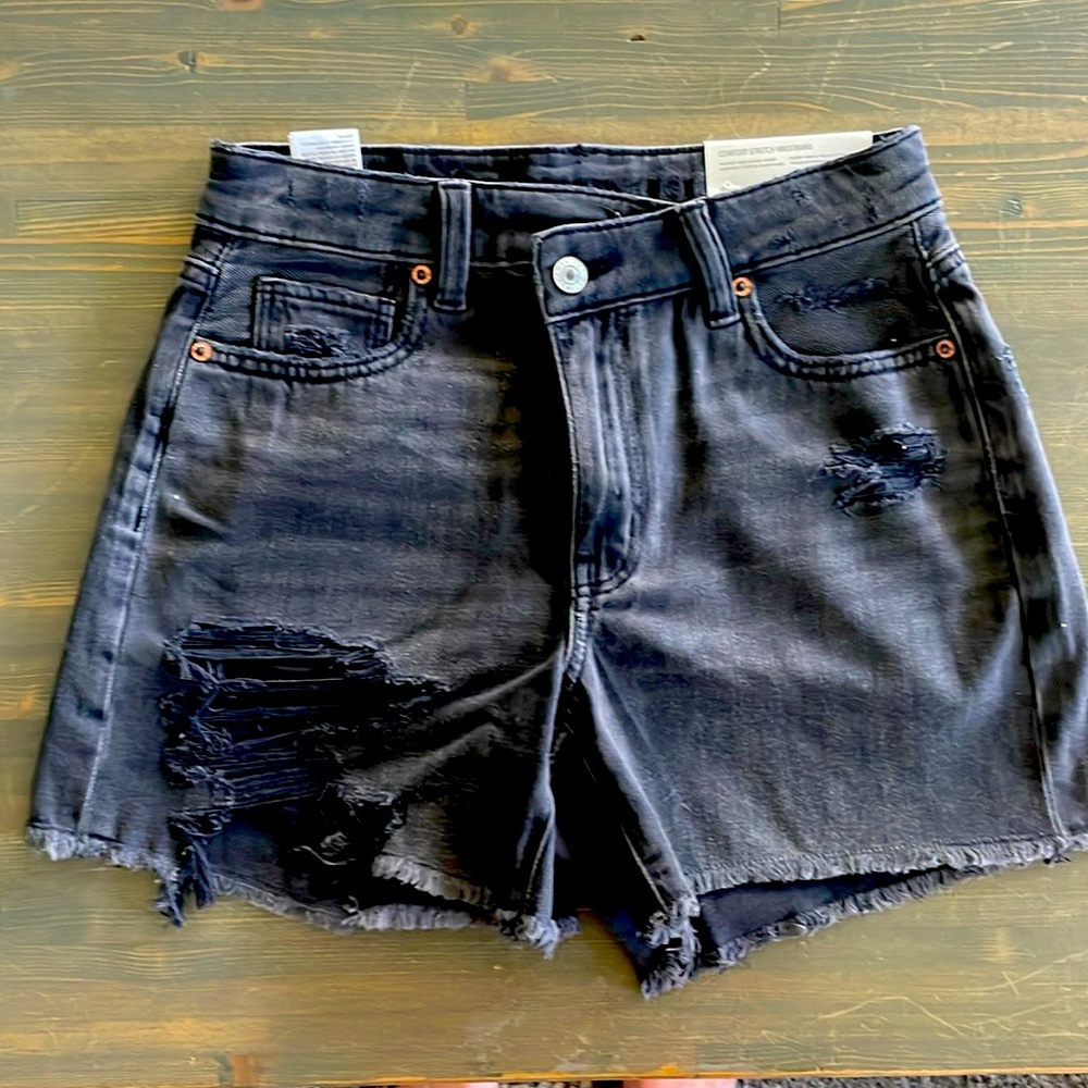 American Eagle Black highest rise baggy short